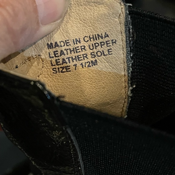 MICHAEL Michael Kors vintage patent leather square toe urban booties - Picture 7 of 7